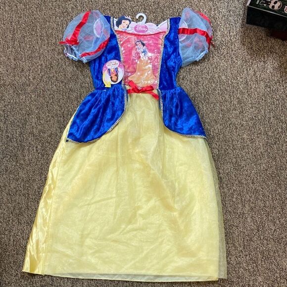 Disney Snow White Princess Halloween 🎃 Dress Size 3 UP & 8 - Picture 2 of 16